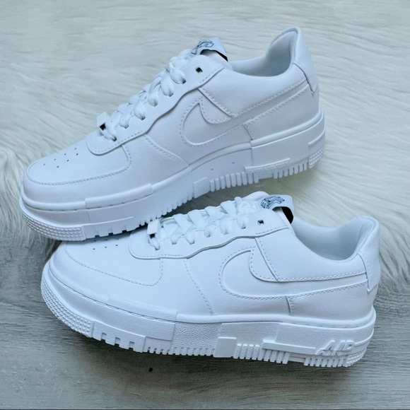 NWT Air Force 1 Pixel Women’s Shoes - Picture 9 of 11